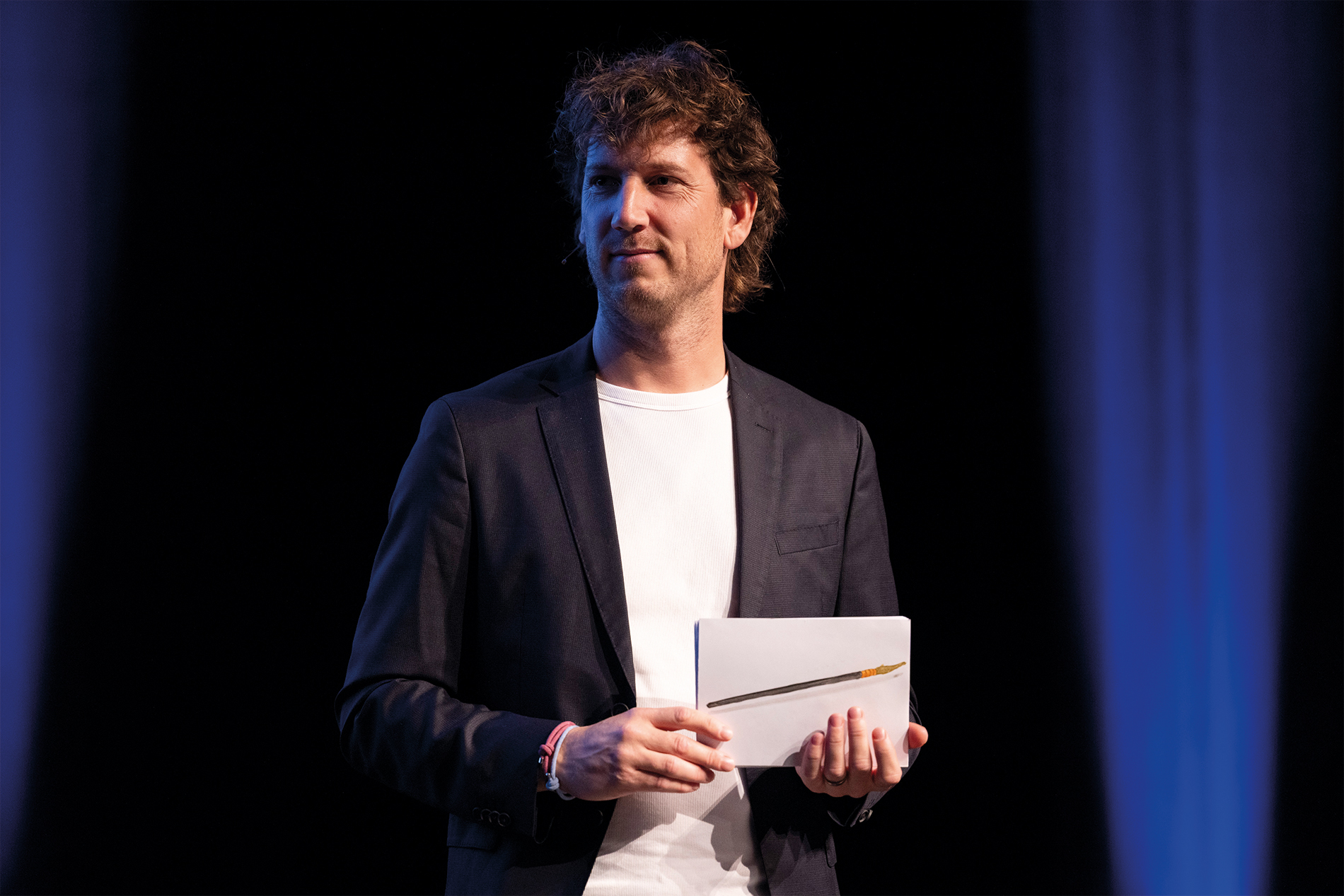 Donat Hofer, auteur pour « rec. » et « Reporter » à la SRF et présentateur de « Focus », a guidé les invités tout au long de la journée.