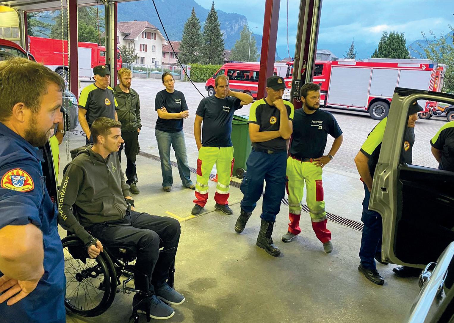 Les forces d’intervention, comme les camarades des pompiers de Brienz, s’étonnent lorsqu’on leur montre ce à quoi ils n’avaient jamais pensé auparavant.