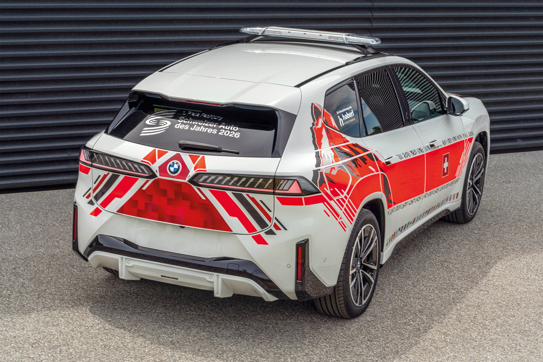 Capable de parcourir jusqu’à 805 kilomètres : la BMW iX3 50 xDrive, aménagée en véhicule d’intervention de la police.